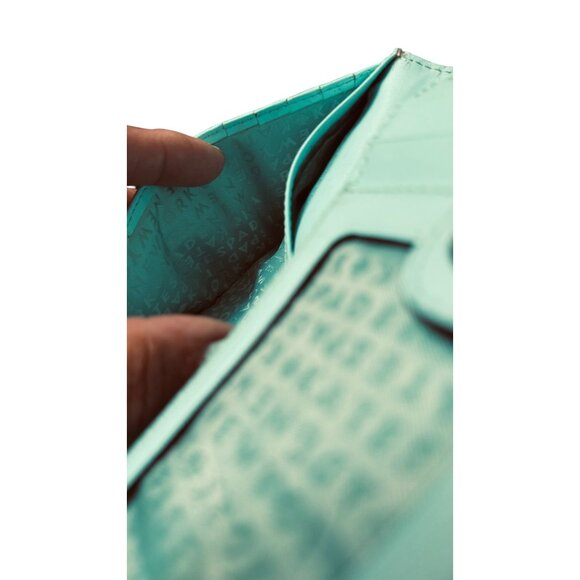 Kate Spade turquoise Large Slim Leather Wallet With Multiple Card Slots & ID Win - Picture 11 of 11